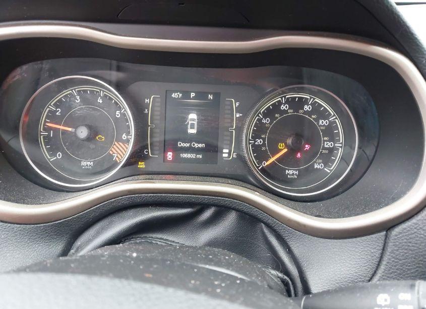 Photo 7 of 2015 Jeep Cherokee LATITUDE (VIN 1C4PJMCB7FW515549)