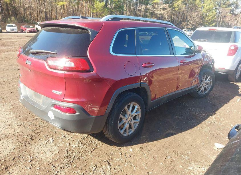Photo 4 of 2015 Jeep Cherokee LATITUDE (VIN 1C4PJMCB7FW633357)