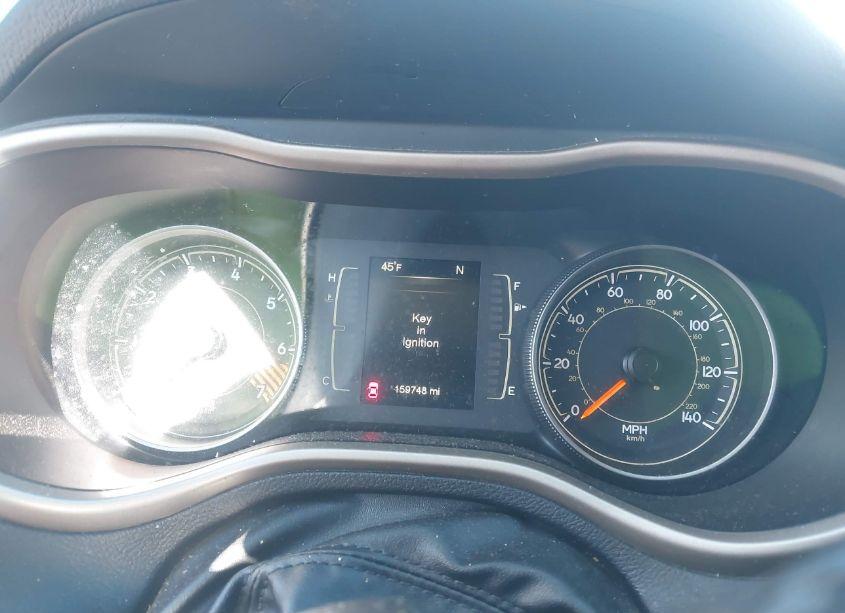 Photo 7 of 2015 Jeep Cherokee LATITUDE (VIN 1C4PJMCB7FW633357)
