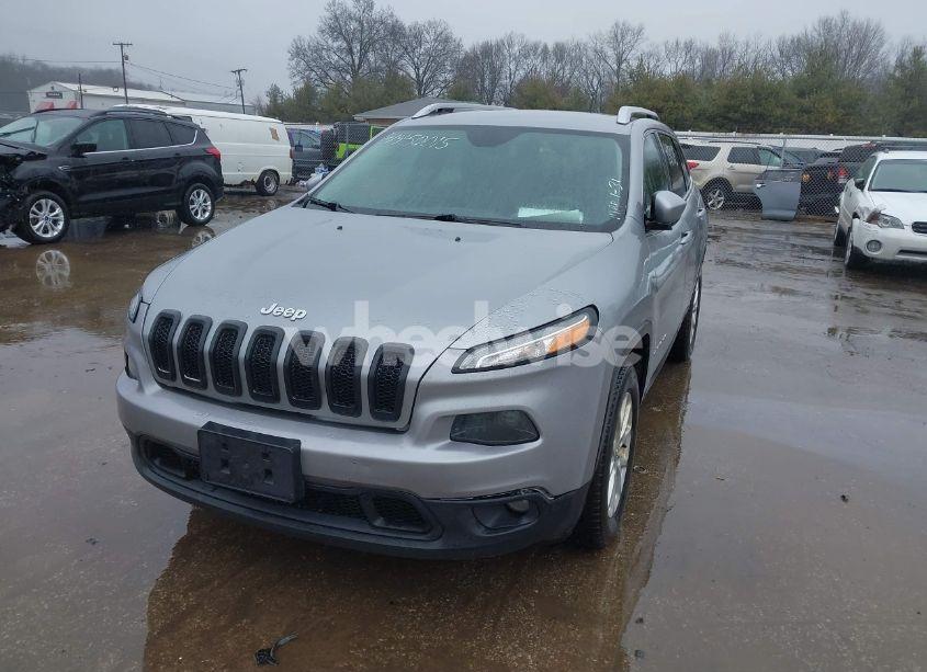 Photo 2 of 2015 Jeep Cherokee LATITUDE (VIN 1C4PJMCB7FW679013)