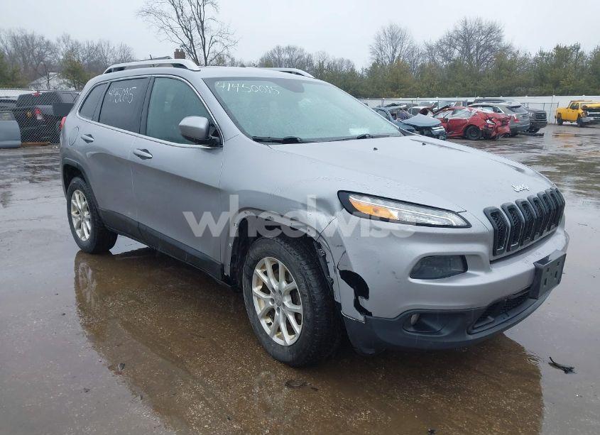 Photo 6 of 2015 Jeep Cherokee LATITUDE (VIN 1C4PJMCB7FW679013)