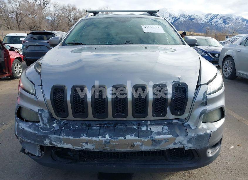 Photo 12 of 2015 Jeep Cherokee LATITUDE (VIN 1C4PJMCB7FW679464)