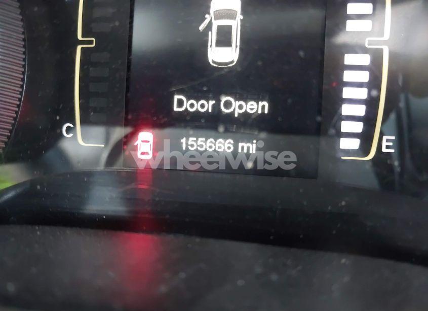 Photo 15 of 2015 Jeep Cherokee LATITUDE (VIN 1C4PJMCB7FW679464)