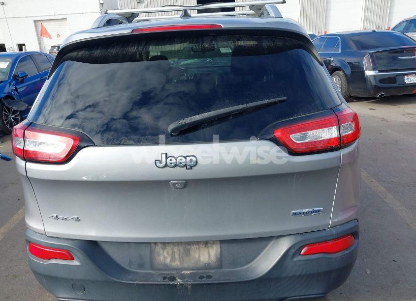 Photo 16 of 2015 Jeep Cherokee LATITUDE (VIN 1C4PJMCB7FW679464)