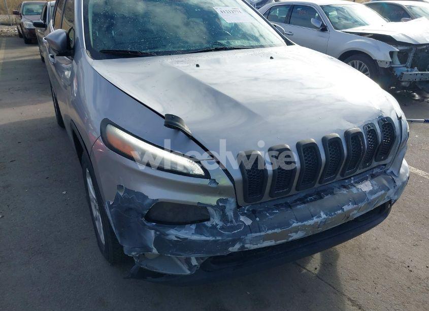 Photo 17 of 2015 Jeep Cherokee LATITUDE (VIN 1C4PJMCB7FW679464)