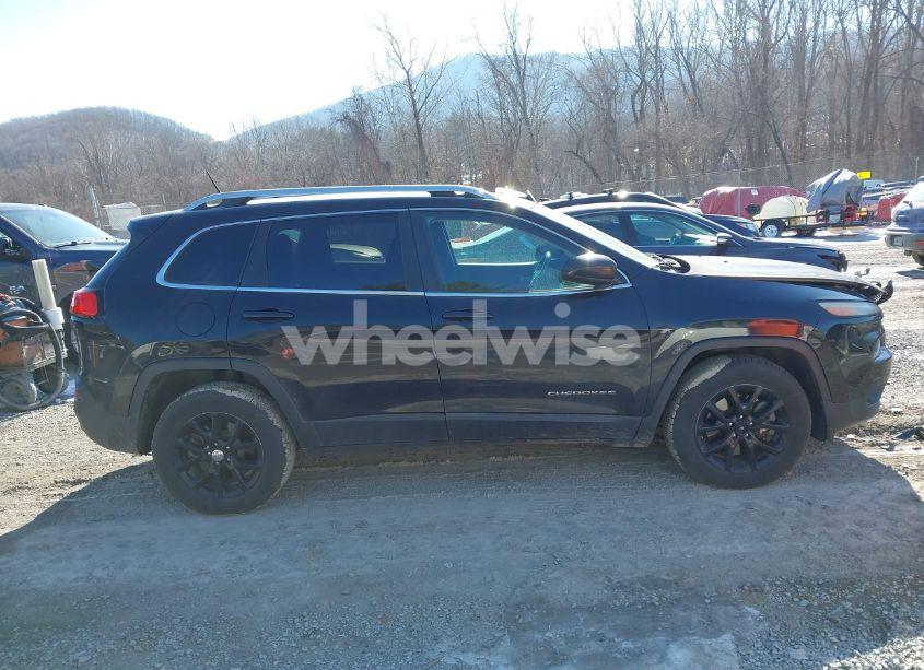 Photo 13 of 2015 Jeep Cherokee LATITUDE (VIN 1C4PJMCB7FW691856)