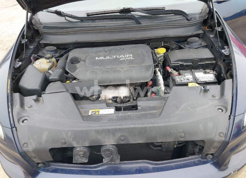 Photo 10 of 2015 Jeep Cherokee LATITUDE (VIN 1C4PJMCB7FW708994)