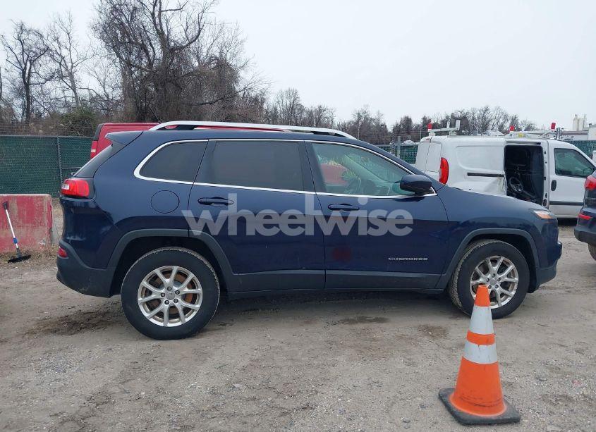 Photo 13 of 2015 Jeep Cherokee LATITUDE (VIN 1C4PJMCB7FW708994)