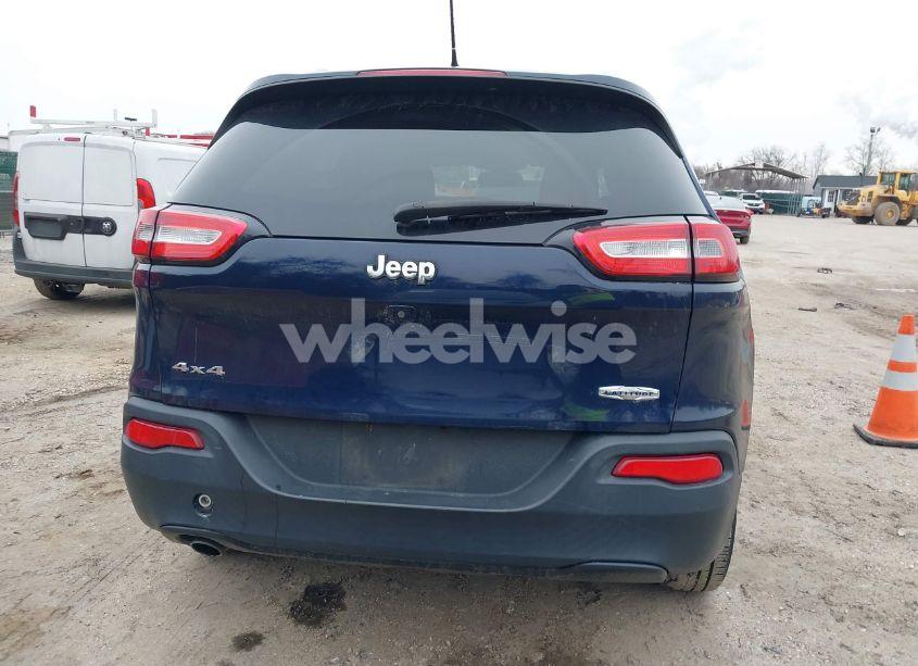 Photo 16 of 2015 Jeep Cherokee LATITUDE (VIN 1C4PJMCB7FW708994)