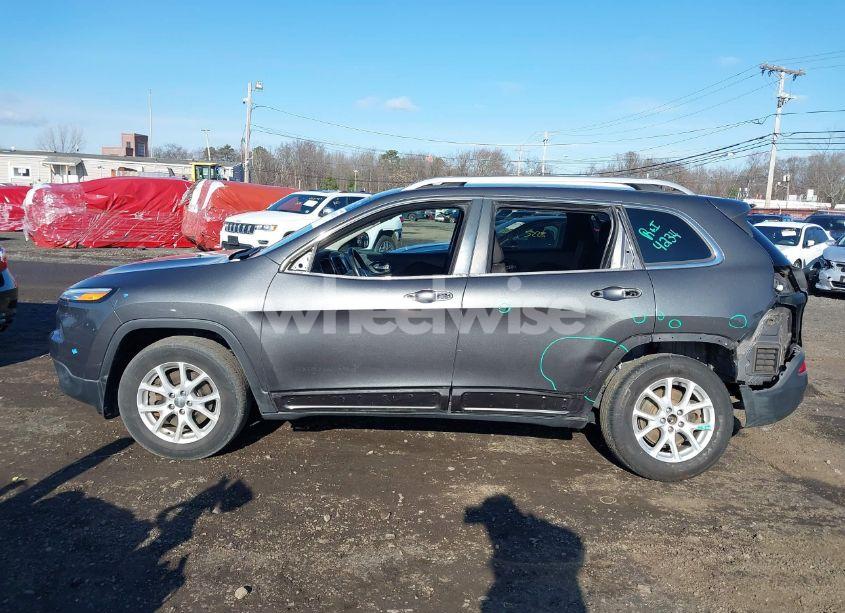 Photo 14 of 2015 Jeep Cherokee LATITUDE (VIN 1C4PJMCB7FW715461)
