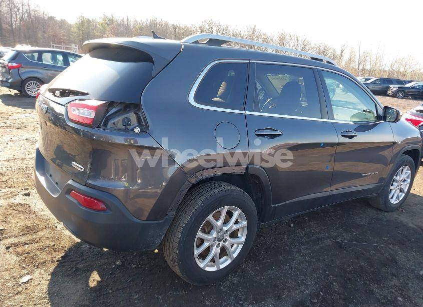 Photo 18 of 2015 Jeep Cherokee LATITUDE (VIN 1C4PJMCB7FW715461)