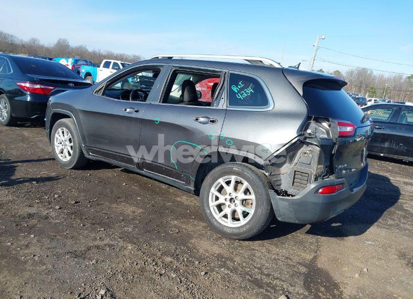 Photo 3 of 2015 Jeep Cherokee LATITUDE (VIN 1C4PJMCB7FW715461)