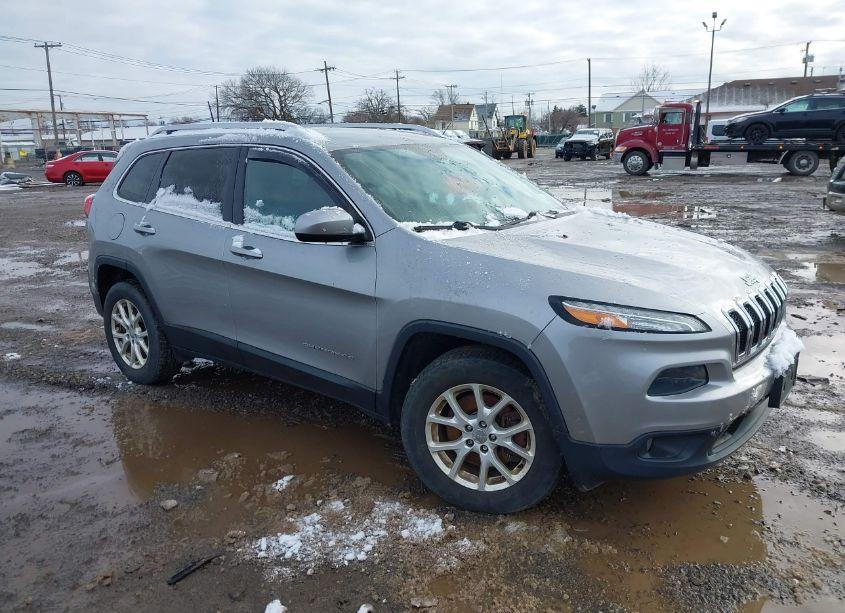 2016 Jeep Cherokee LATITUDE (VIN 1C4PJMCB7GW118148) main photo