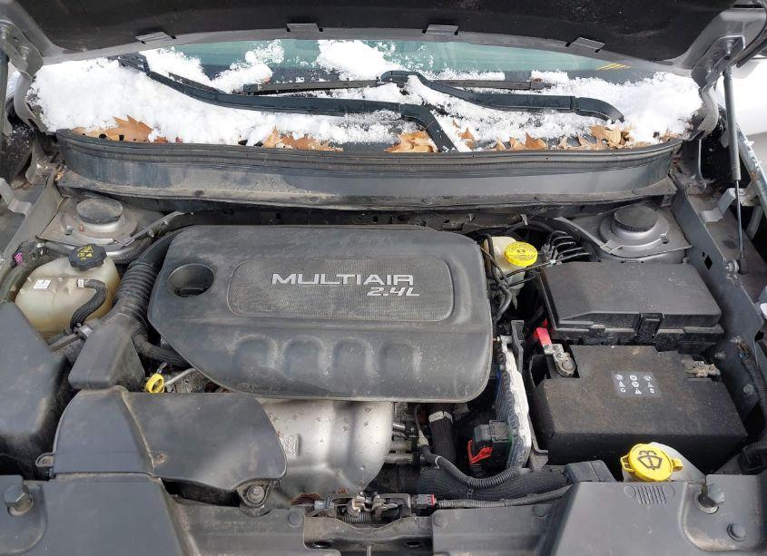 Photo 10 of 2016 Jeep Cherokee LATITUDE (VIN 1C4PJMCB7GW118148)