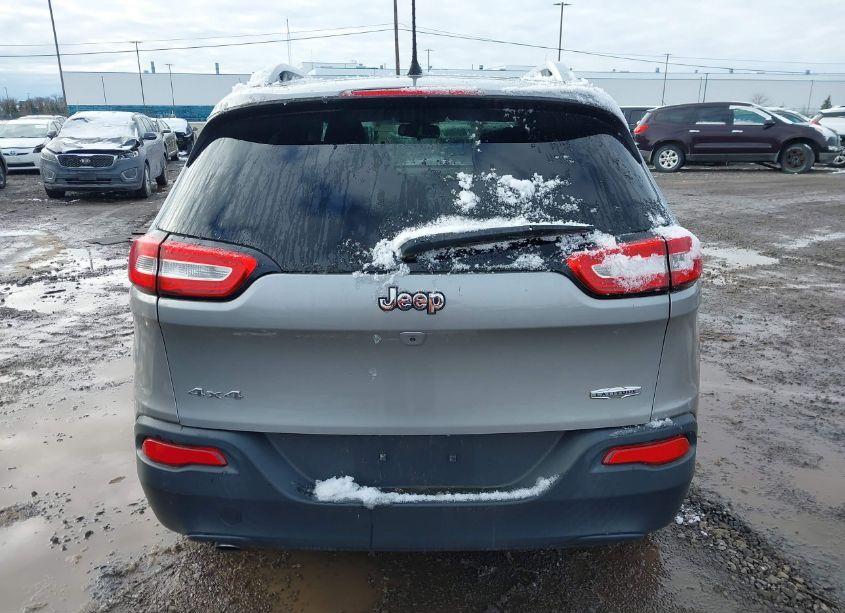 Photo 16 of 2016 Jeep Cherokee LATITUDE (VIN 1C4PJMCB7GW118148)