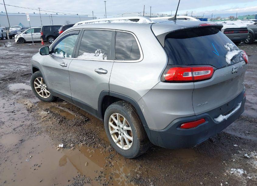 Photo 3 of 2016 Jeep Cherokee LATITUDE (VIN 1C4PJMCB7GW118148)