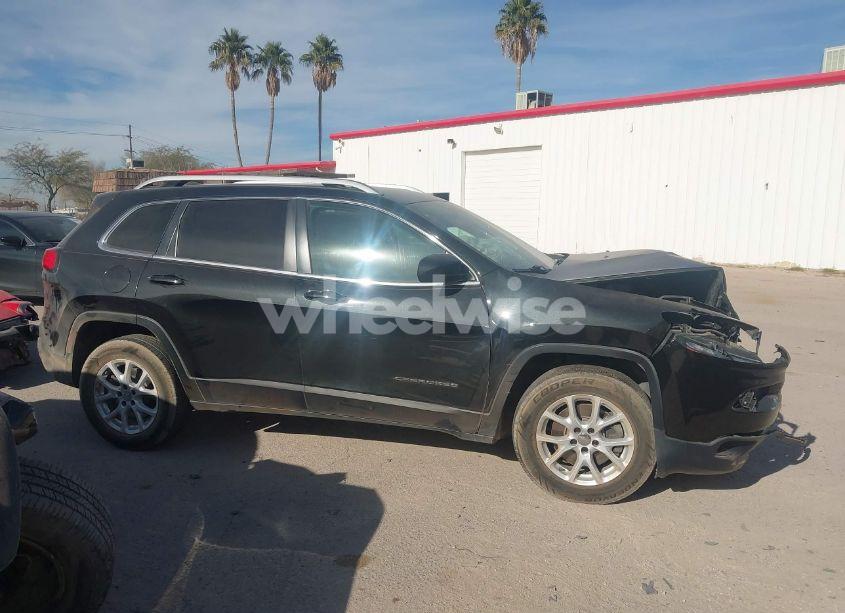 Photo 13 of 2016 Jeep Cherokee LATITUDE (VIN 1C4PJMCB7GW130851)