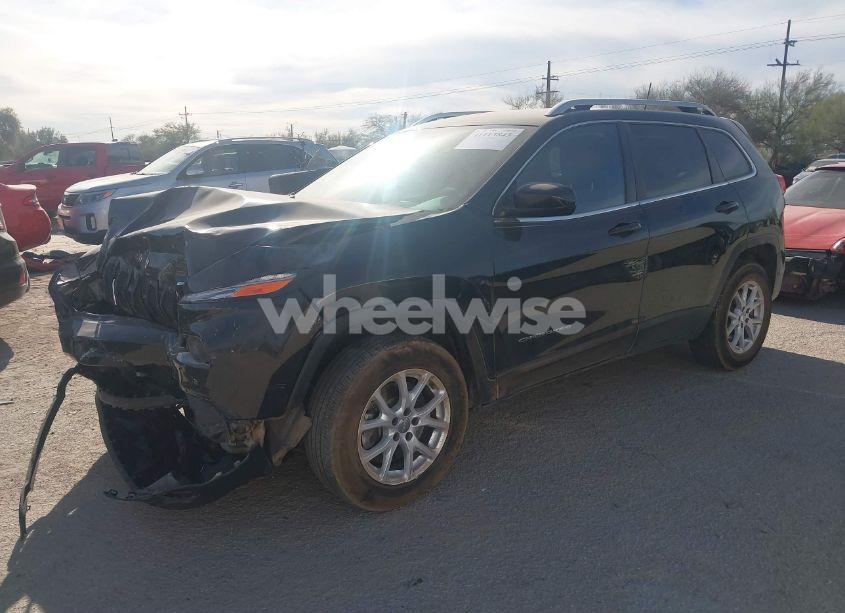 Photo 2 of 2016 Jeep Cherokee LATITUDE (VIN 1C4PJMCB7GW130851)