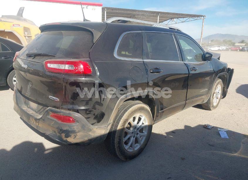 Photo 4 of 2016 Jeep Cherokee LATITUDE (VIN 1C4PJMCB7GW130851)