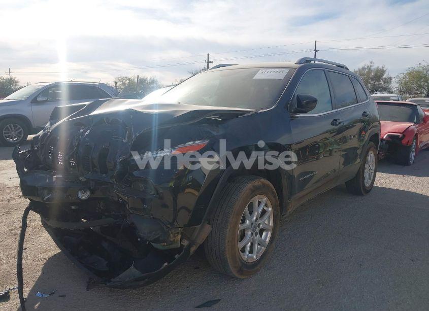 Photo 6 of 2016 Jeep Cherokee LATITUDE (VIN 1C4PJMCB7GW130851)