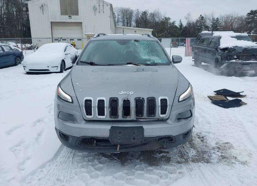 Photo 12 of 2016 Jeep Cherokee LATITUDE (VIN 1C4PJMCB7GW183016)