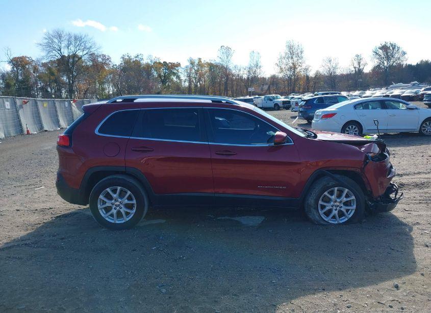 Photo 13 of 2016 Jeep Cherokee LATITUDE (VIN 1C4PJMCB7GW252853)
