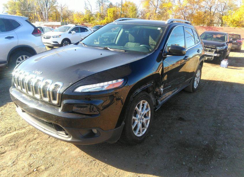 Photo 2 of 2016 Jeep Cherokee LATITUDE (VIN 1C4PJMCB7GW372457)
