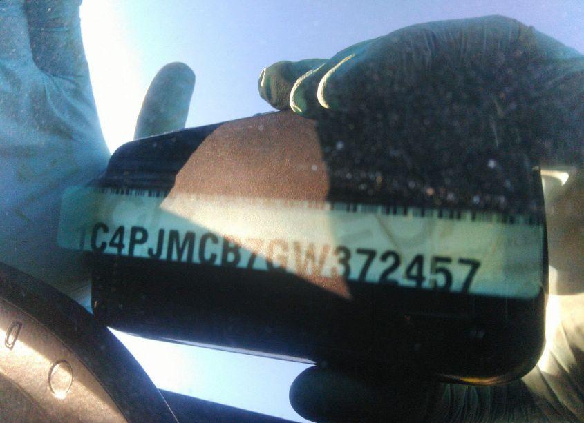 Photo 9 of 2016 Jeep Cherokee LATITUDE (VIN 1C4PJMCB7GW372457)