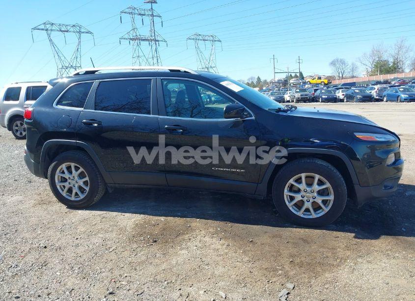 Photo 14 of 2017 Jeep Cherokee LATITUDE 4X4 (VIN 1C4PJMCB7HW612477)