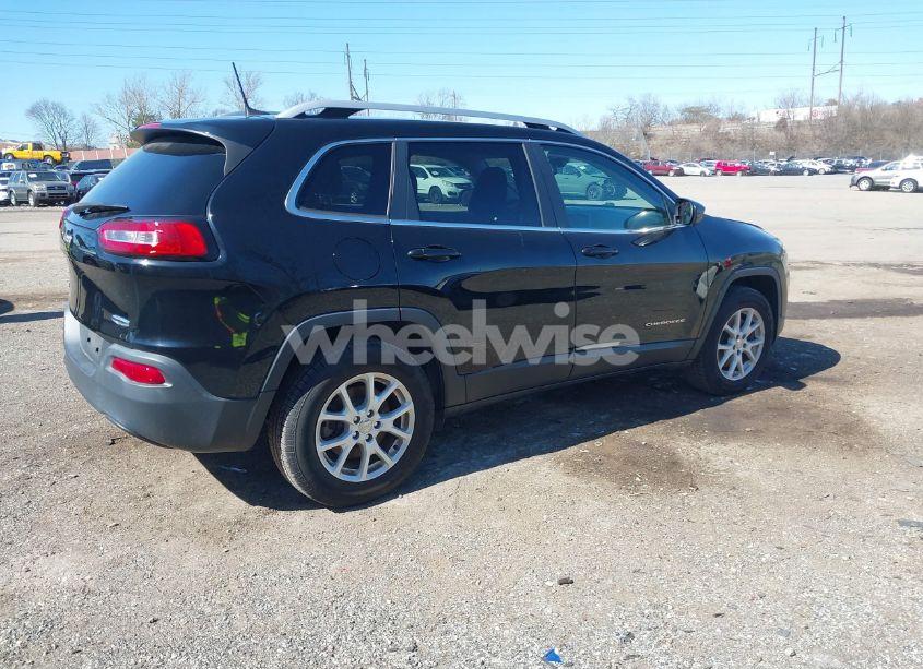 Photo 4 of 2017 Jeep Cherokee LATITUDE 4X4 (VIN 1C4PJMCB7HW612477)