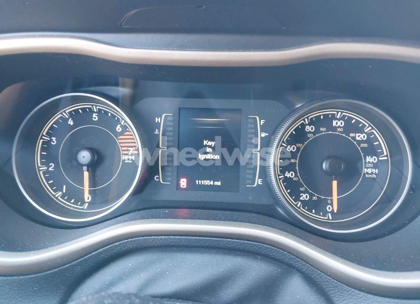 Photo 7 of 2017 Jeep Cherokee LATITUDE 4X4 (VIN 1C4PJMCB7HW612477)