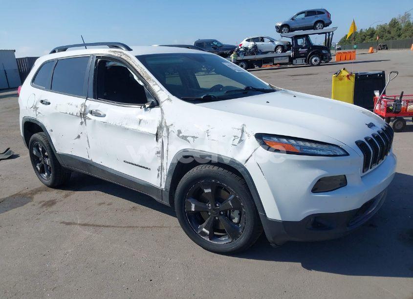 2018 Jeep Cherokee LATITUDE 4X4 (VIN 1C4PJMCB7JD602016) main photo
