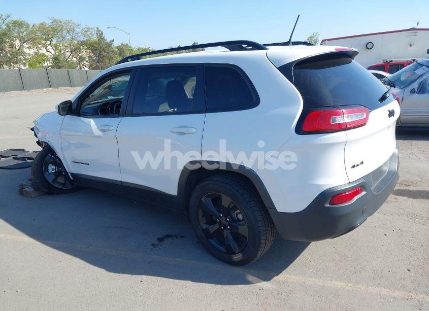 Photo 3 of 2018 Jeep Cherokee LATITUDE 4X4 (VIN 1C4PJMCB7JD602016)