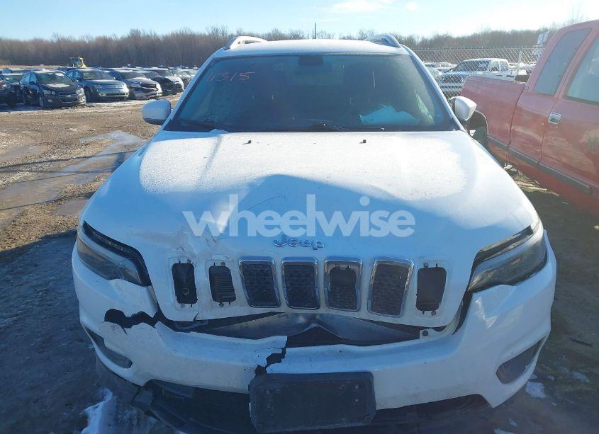 Photo 12 of 2019 Jeep Cherokee LATITUDE 4X4 (VIN 1C4PJMCB7KD349555)