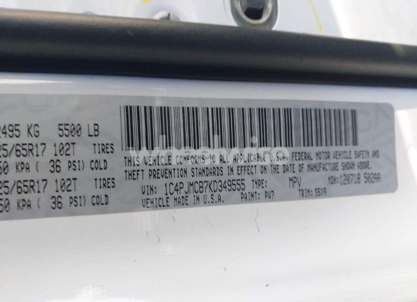 Photo 9 of 2019 Jeep Cherokee LATITUDE 4X4 (VIN 1C4PJMCB7KD349555)