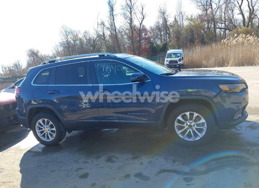 Photo 13 of 2019 Jeep Cherokee LATITUDE 4X4 (VIN 1C4PJMCB7KD405574)