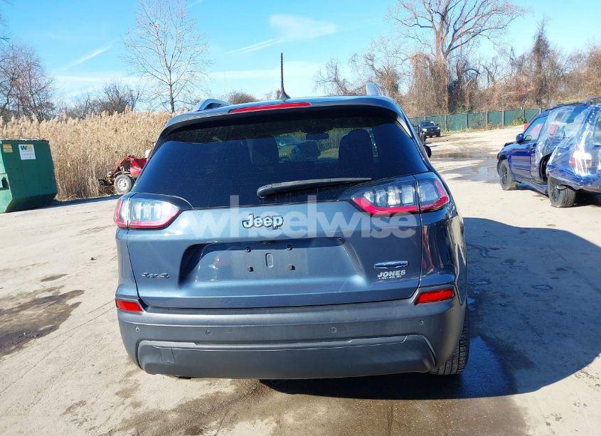 Photo 16 of 2019 Jeep Cherokee LATITUDE 4X4 (VIN 1C4PJMCB7KD405574)