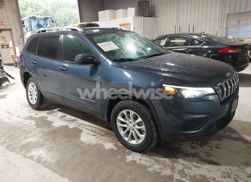 2020 Jeep Cherokee LATITUDE 4X4 (VIN 1C4PJMCB7LD529460) main photo