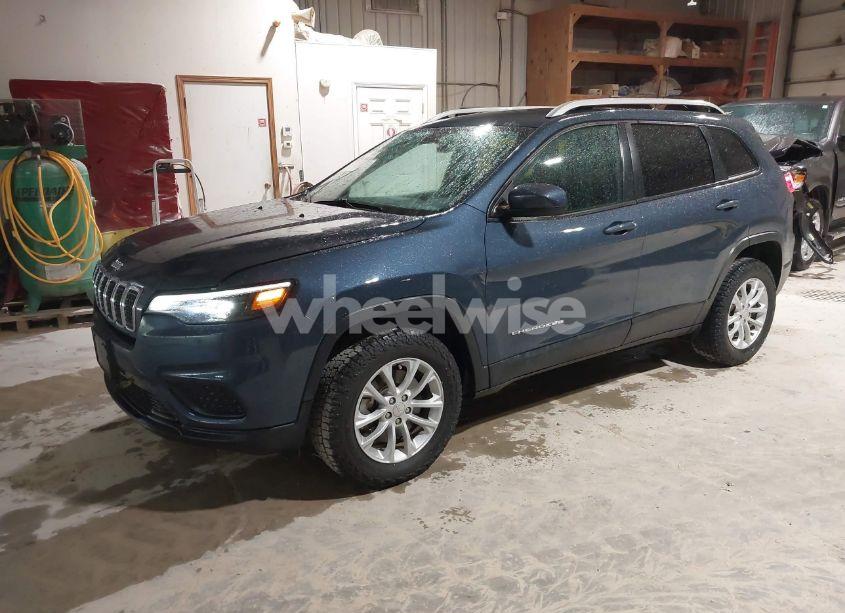 Photo 2 of 2020 Jeep Cherokee LATITUDE 4X4 (VIN 1C4PJMCB7LD529460)