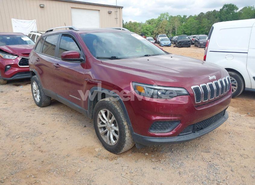 2020 Jeep Cherokee LATITUDE 4X4 (VIN 1C4PJMCB7LD575600) main photo