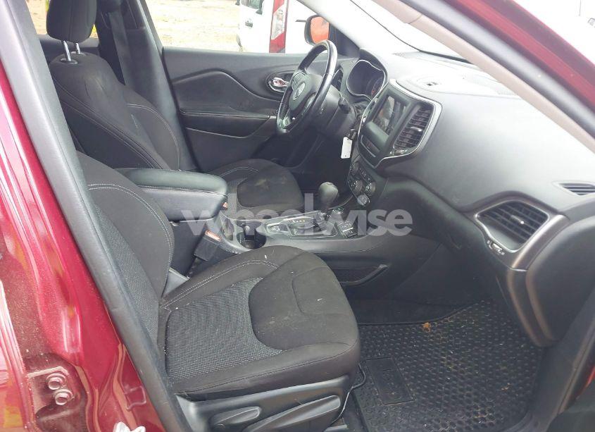 Photo 5 of 2020 Jeep Cherokee LATITUDE 4X4 (VIN 1C4PJMCB7LD575600)