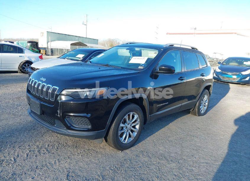 Photo 2 of 2020 Jeep Cherokee LATITUDE 4X4 (VIN 1C4PJMCB7LD625377)