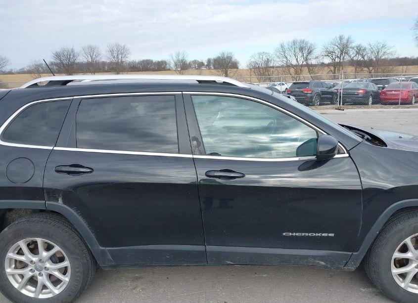 Photo 13 of 2014 Jeep Cherokee LATITUDE (VIN 1C4PJMCB8EW230597)