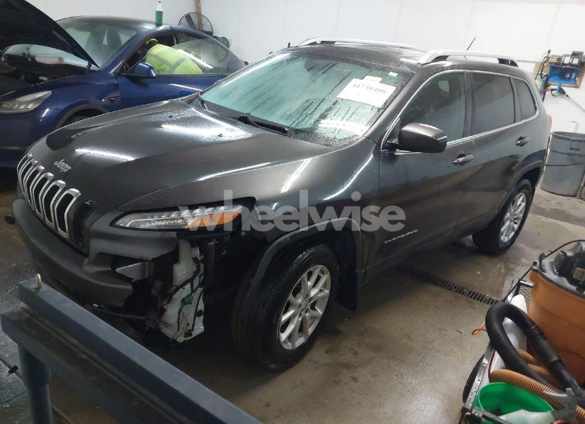 Photo 2 of 2014 Jeep Cherokee LATITUDE (VIN 1C4PJMCB8EW274986)