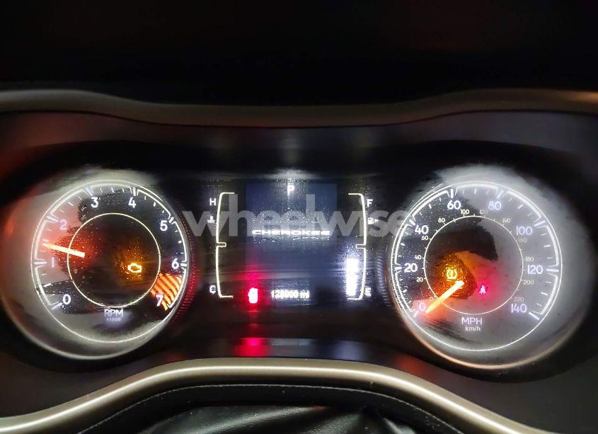 Photo 7 of 2014 Jeep Cherokee LATITUDE (VIN 1C4PJMCB8EW274986)