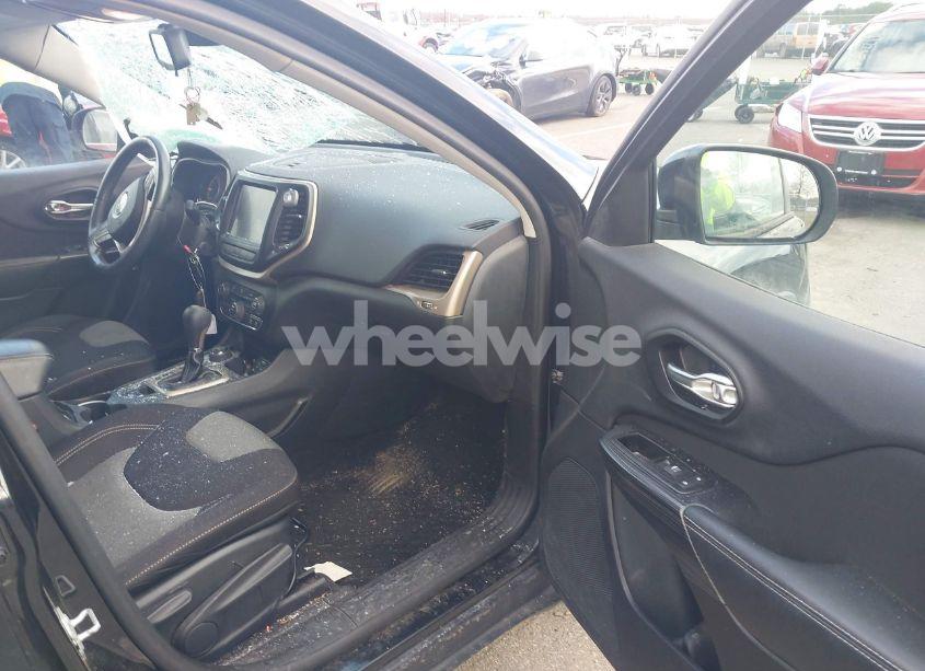 Photo 5 of 2014 Jeep Cherokee ALTITUDE (VIN 1C4PJMCB8EW286314)