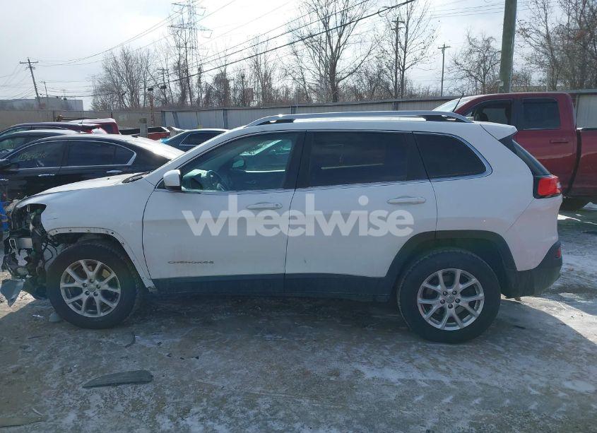 Photo 14 of 2015 Jeep Cherokee LATITUDE (VIN 1C4PJMCB8FW529489)