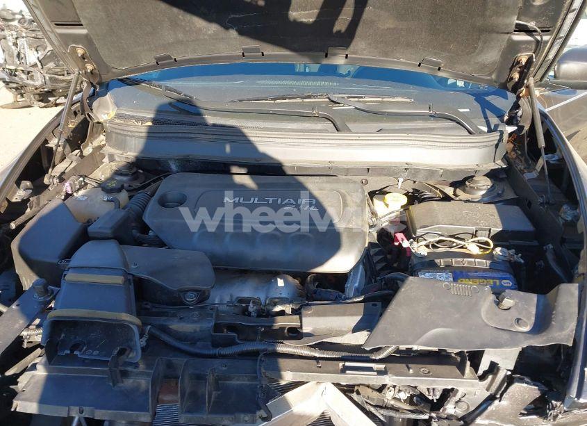 Photo 10 of 2015 Jeep Cherokee LATITUDE (VIN 1C4PJMCB8FW534479)