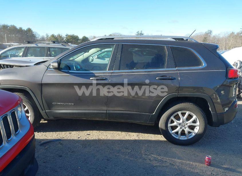 Photo 15 of 2015 Jeep Cherokee LATITUDE (VIN 1C4PJMCB8FW534479)