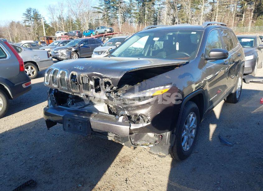 Photo 2 of 2015 Jeep Cherokee LATITUDE (VIN 1C4PJMCB8FW534479)